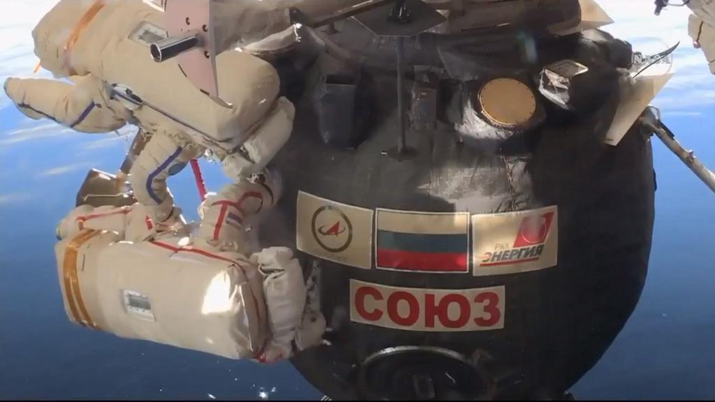 Científico ruso cuestiona la utilidad de los cosmonautas