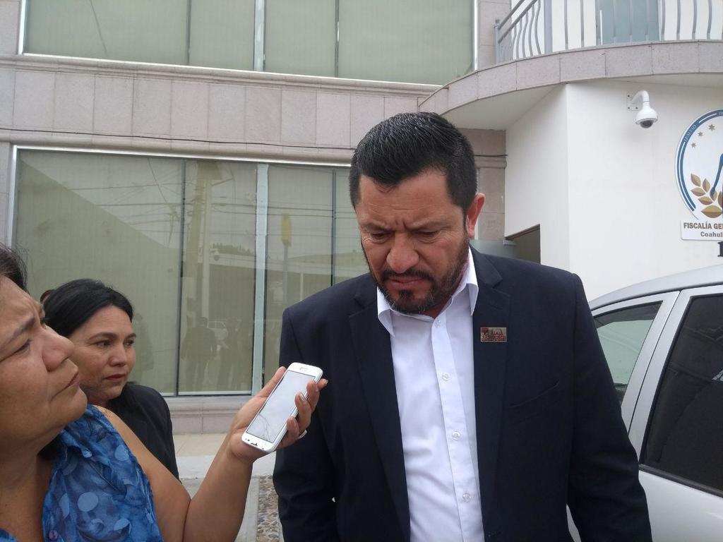 El alcalde de Matamoros, Horacio Piña, acudió la mañana de hoy a la Fiscalía Especializada en Delitos por Hechos de Corrupción de Coahuila a presentar una denuncia contra la pasada administración. (EL SIGLO COAHUILA)