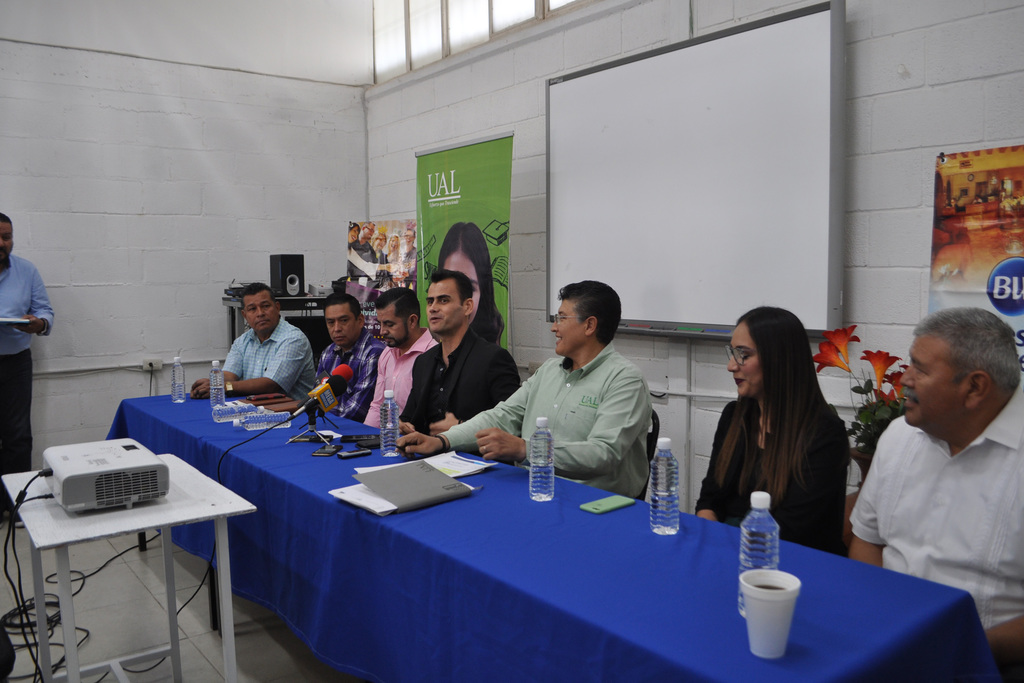 Promueven autoridades educativas encuentro entre jóvenes de secundaria, de los 11 municipios de La Laguna de Durango.