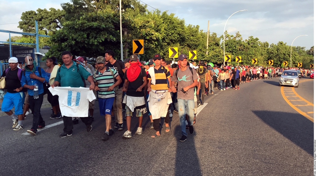 Los traficantes de migrantes contratan a guías indígenas.