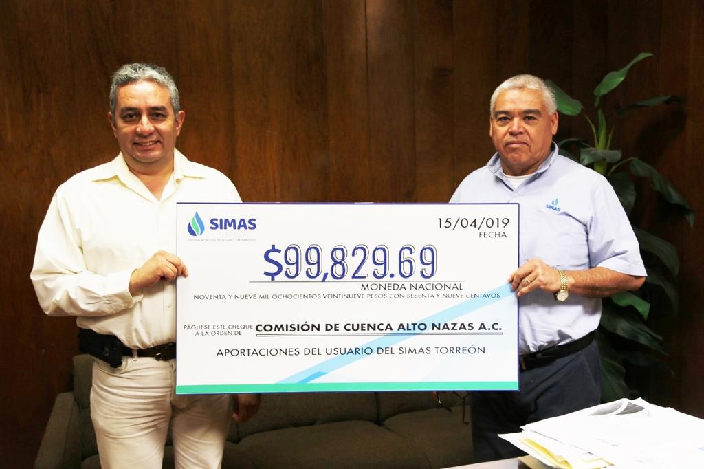 Simas Torreón entrega 99 mil pesos a Programa Irritila