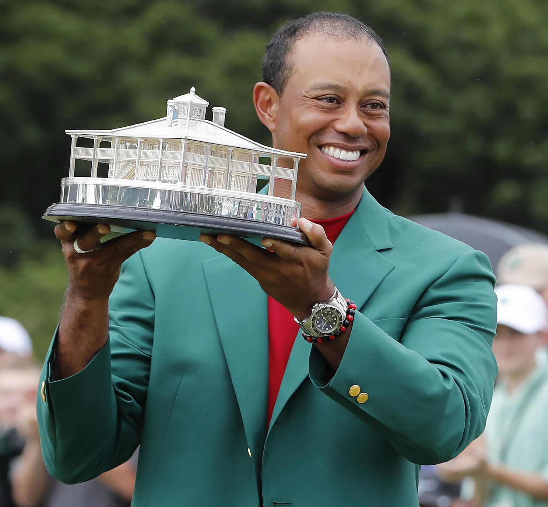 Tiger Woods no pudo ocultar su felicidad tras lograr el Masters de Augusta.