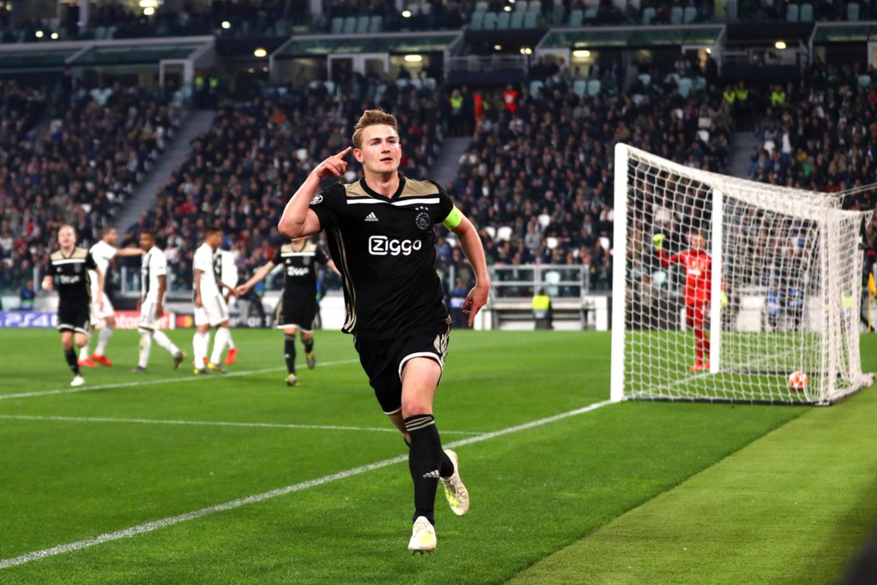 El juvenil holandés Matthijs de Ligt dio el triunfo a los 67 minutos con un gol de cabeza que venció el arco de la Juventus. (Especial)