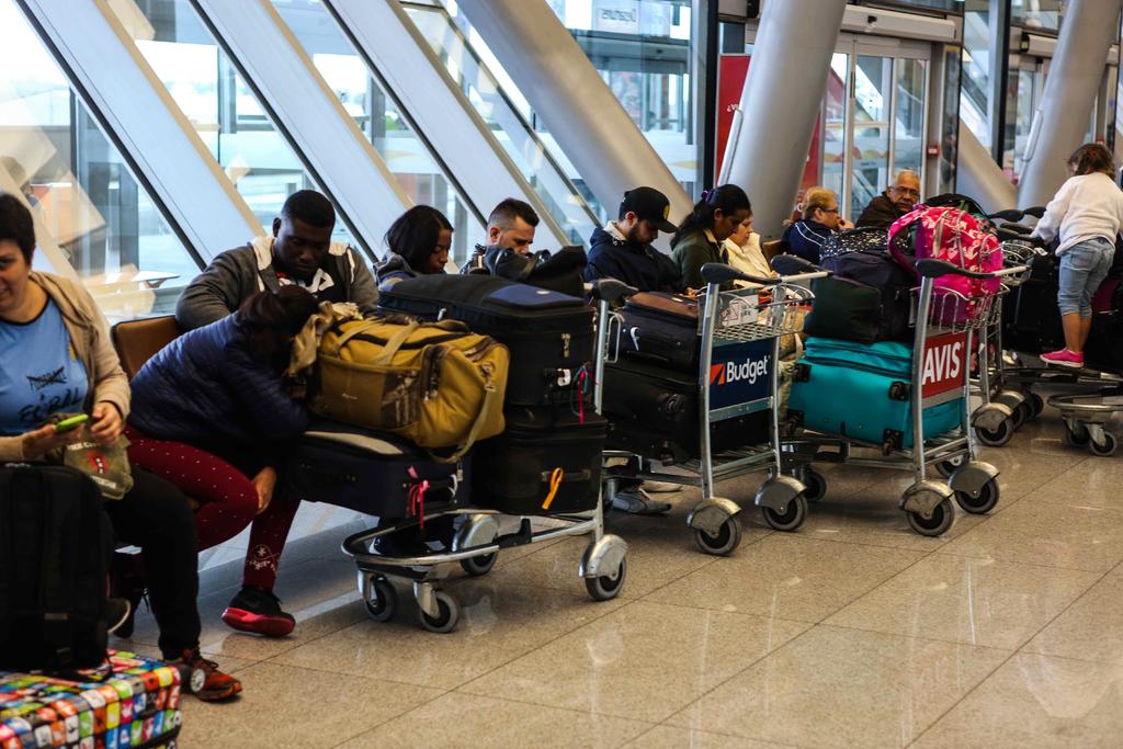 El presidente de la aerolínea Conviasa, Ramón Velásquez, dijo que 'todavía en lista hay muchos venezolanos' por repatriar. (EFE)