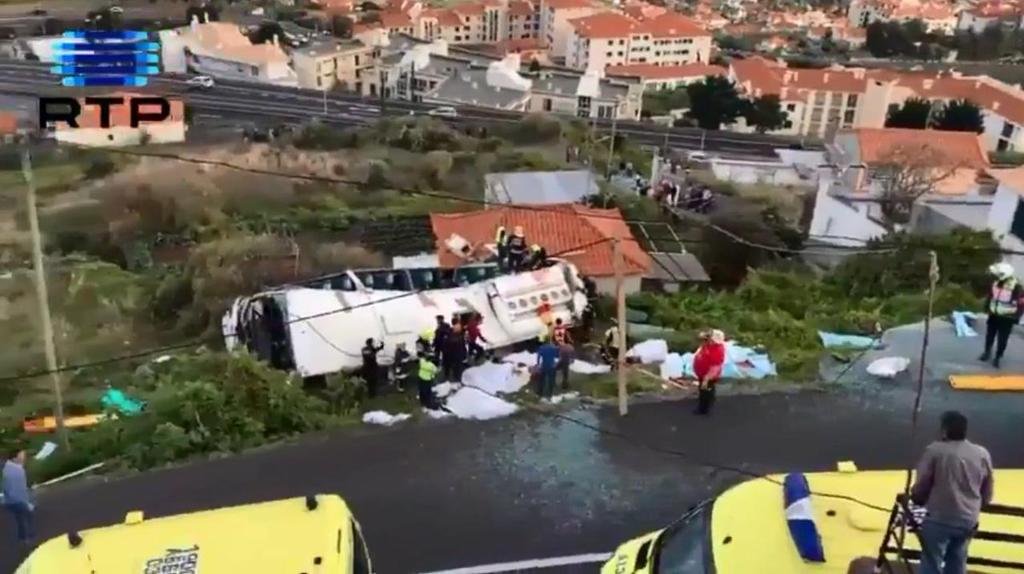 Fuentes del Gobierno regional de Madeira confirmaron a Efe el número de víctimas, que viajaban en un autobús turístico que sufrió un accidente en la localidad de Santa Cruz. (ESPECIAL)