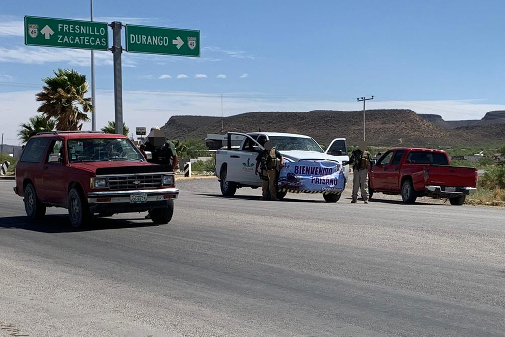 Siguen los operativos en distintos puntos de las carreteras de todo el estado de Durango, a cargo de la Policía Investigadora. (EL SIGLO DE TORREÓN) 