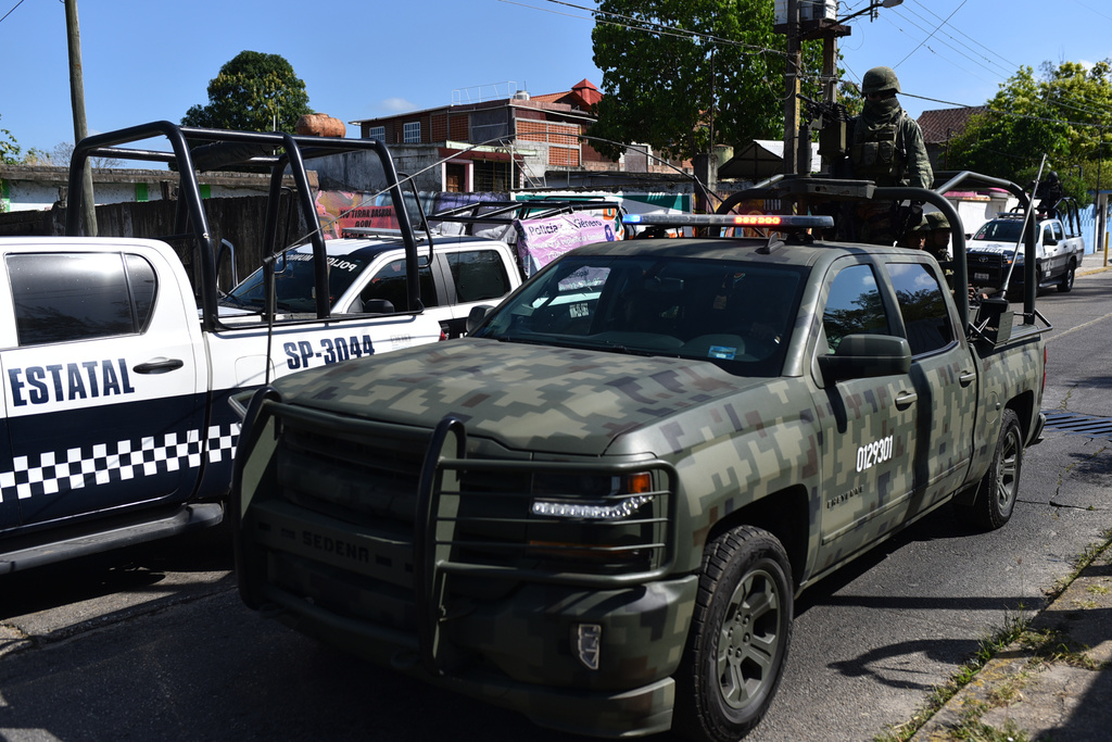 Las fuerzas de seguridad federal, Defensa Nacional, Marina y Policía Federal, ya se encuentran en Minatitlán.