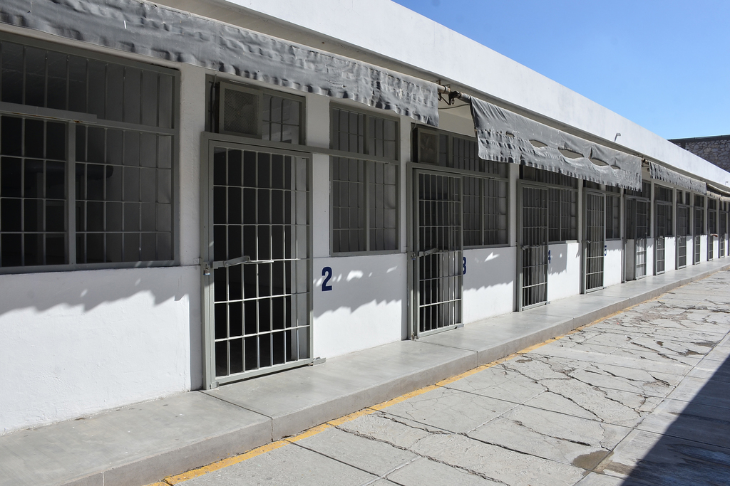 El detenido fue trasladado a las instalaciones del Tribunal de Justicia Municipal. (ARCHIVO)