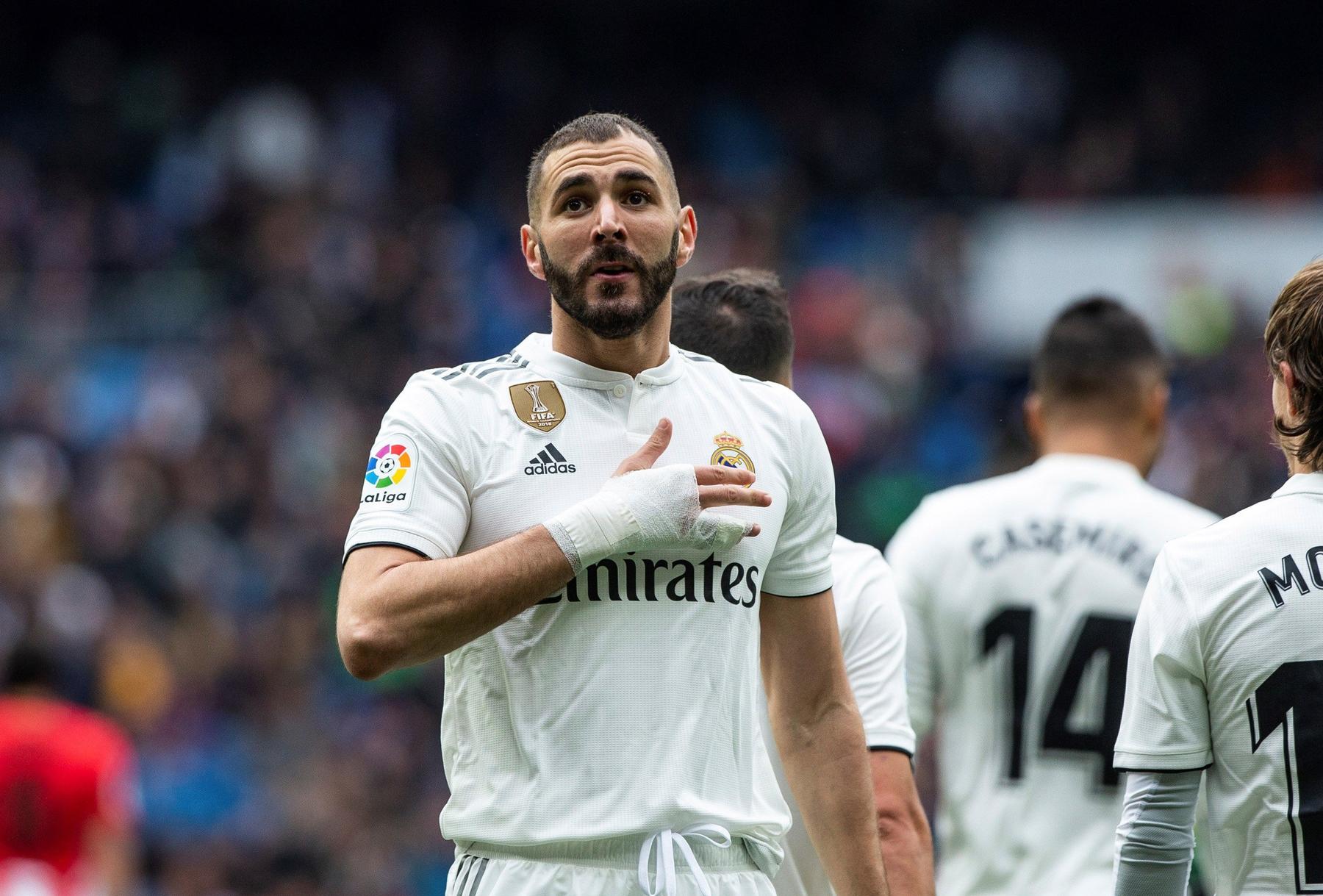 Sobre la actual temporada del Real Madrid, Benzema comentó que 'no ha sido un año fácil para el Madrid, pero sí ha sido bueno a nivel personal'.