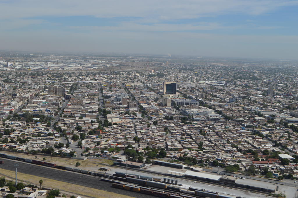 El funcionario se refirió a los señalamientos que han realizado organismos civiles a nivel nacional y la propia Secretaría del Medio Ambiente en Coahuila, en el sentido de que la calidad del aire de algunas ciudades, incluyendo Torreón, ha sido 'mala' en las últimas mediciones que se han llevado a cabo. (EL SIGLO DE TORREÓN)