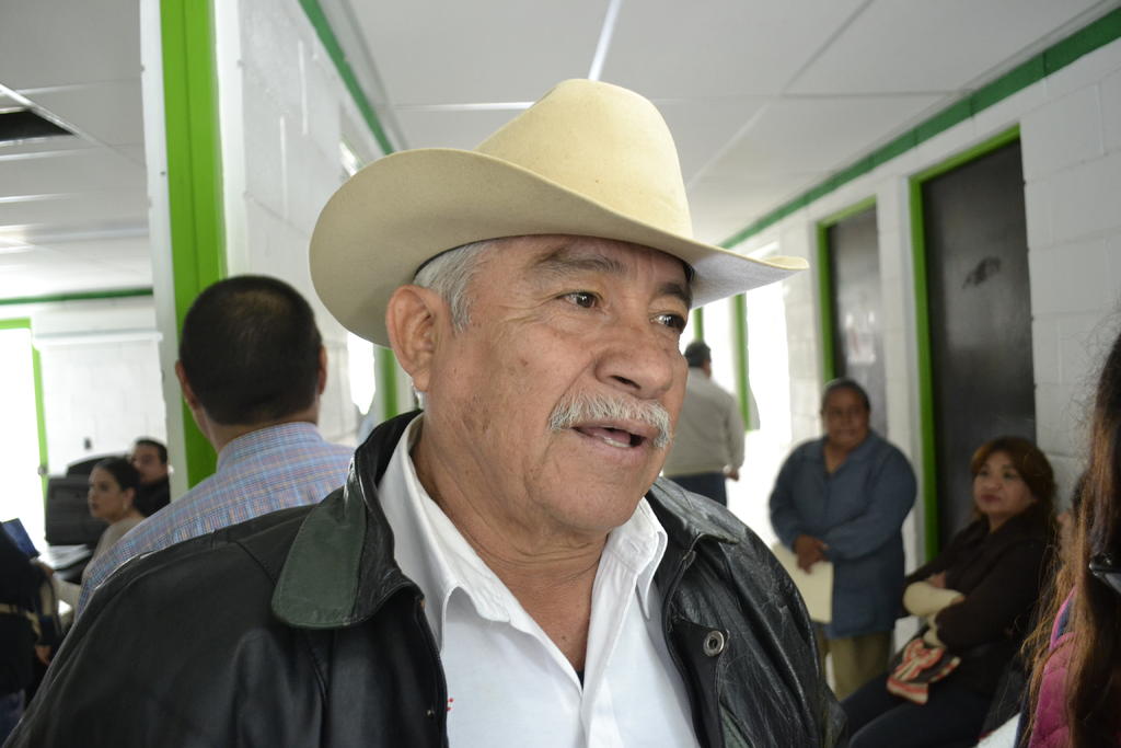 'Es muy difícil agrupar a la gente del sector rural, entonces esas reglas de operación son trajes hechos a la medida para la Iniciativa Privada', comentó Juan Frayre de la Cruz. (ARCHIVO)

