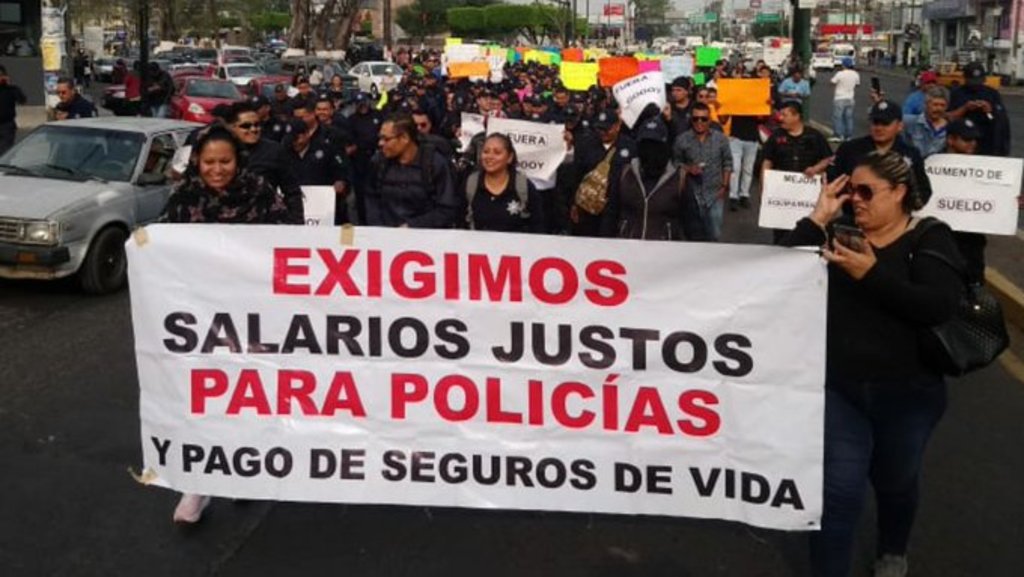 Para el gobernador Silvano Aureoles Conejo los policías inconformes 'son muy pocos'. (TWITTER)