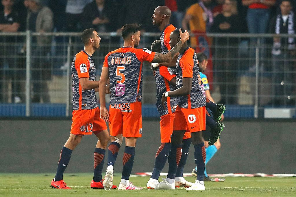 Jugadores del Montpellier celebran uno de sus tres tantos.
