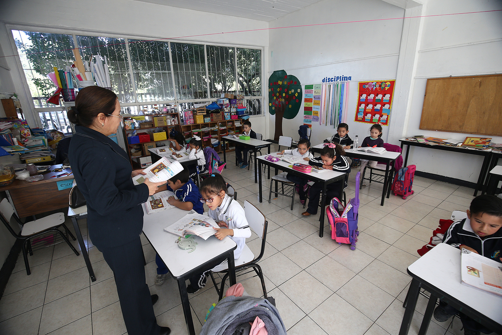 En el marco del Día del Trabajo un grupo de padres de familia solicitó al gobernador del estado, José Rosas Aispuro, recursos para el Centro de Atención y Desarrollo Infantil (CADI).