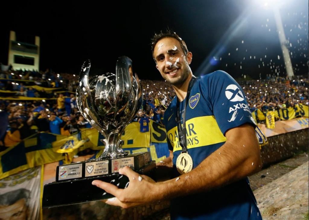 Carlos Izquierdoz le da título a Boca Juniors