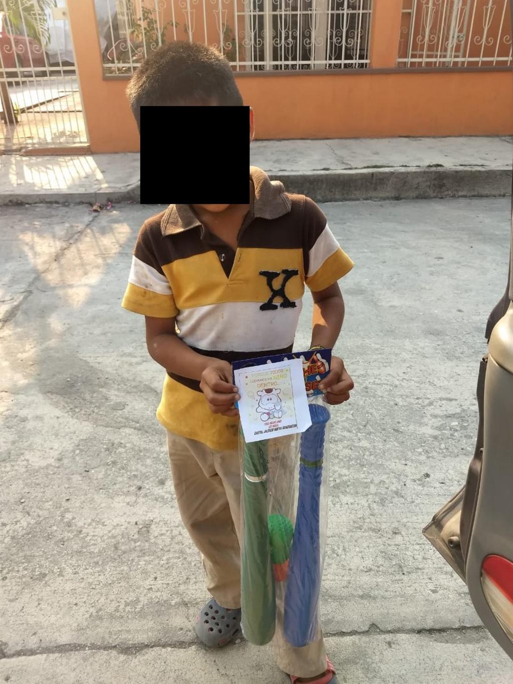 El gobernador de Veracruz, Cuitláhuac García Jiménez (Morena), admitió este jueves que se detectó en un municipio que niños recibieron regalos con un mensaje de parte del CJNG, organización criminal que tiene presencia en varias regiones del estado. (TWITTER)