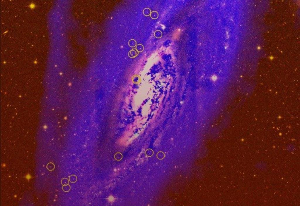 Halló, por primera vez, un sistema de cúmulos globulares en el disco de una galaxia. (ESPECIAL)