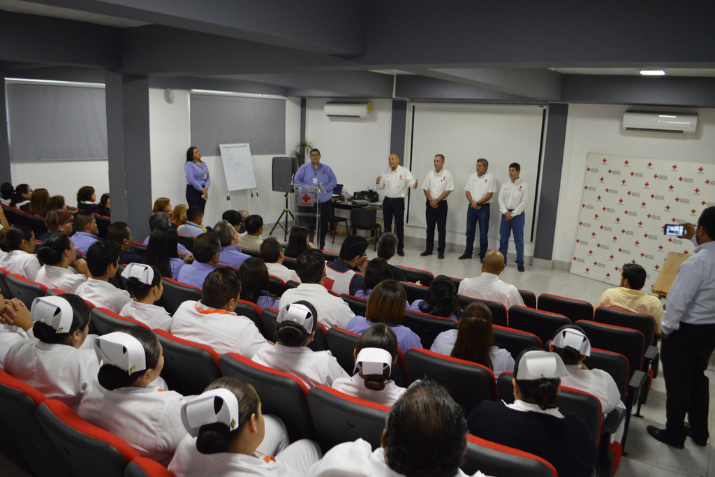 Se entregaron reconocimientos a cinco empresas que aportaron apoyo económico a Cruz Roja en la ciudad de Torreón.