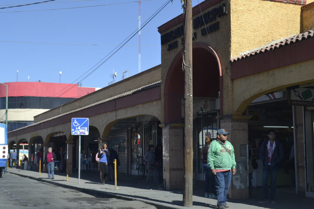 Los locatarios del mercado José Ramón Valdez solicitarán permiso para instalarse a las afueras.