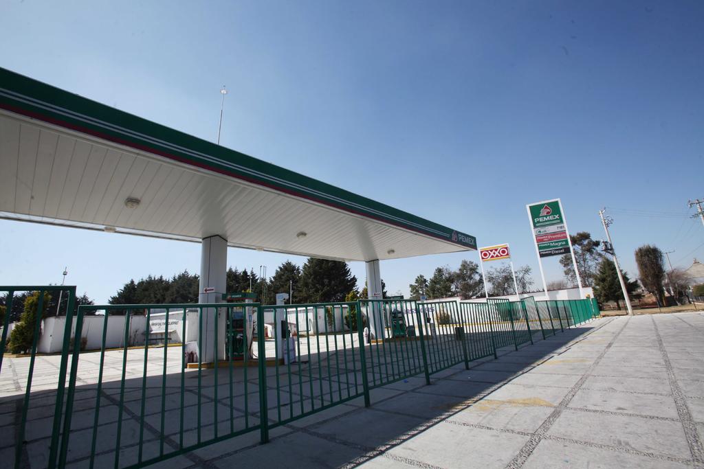Detecta Profeco gasolineras que 'no dan el litro'