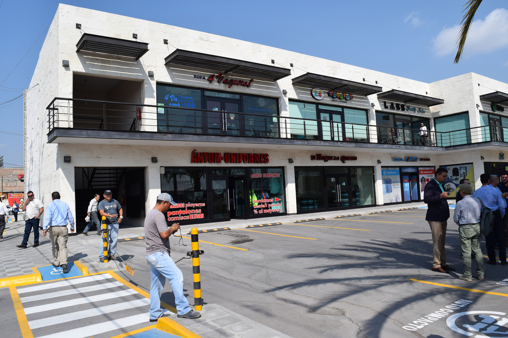 Abren tres plazas comerciales en Gómez Palacio