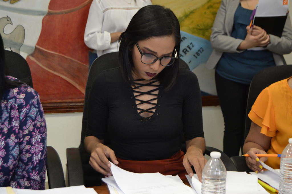 Ratifican documento de creación de la Instancia de la Mujer, la propuesta fue de la regidora Azalea Huitrón. (EL SIGLO DE TORREÓN/EDITH GONZÁLEZ)