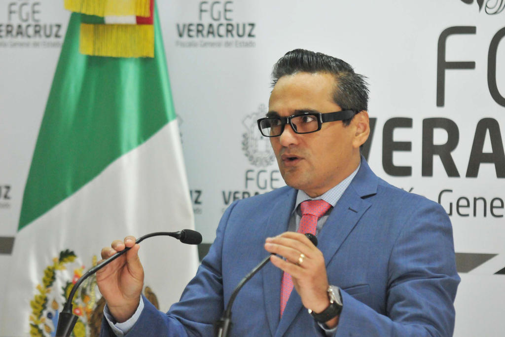 El gobierno del estado de Veracruz interpuso una denuncia contra el fiscal general, Jorge Winckler Ortiz, ante la Fiscalía General de la República (FGR), por su probable participación en la constitución de delitos, que tienen que ver con la procuración y administración de justicia. (ARCHIVO)