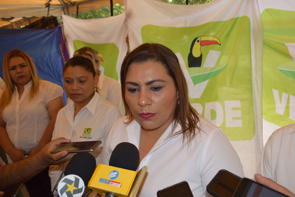 La candidata del PVEM 'Coquis' Espinoza pudo iniciar campaña finalmente. Las campañas abrieron el 10 de abril. (EL SIGLO DE TORREÓN) 