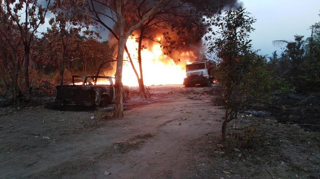 Un oleoducto explotó este jueves en el municipio de Reforma del suroriental estado de Chiapas, sin que hasta el momento se conozca si hay fallecidos en este suceso ocasionado presuntamente durante el robo de gasolina. (EFE)