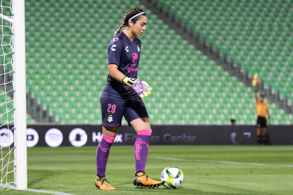 La arquera monclovense de Santos Laguna vio acción con el Tricolor Femenil Sub-17 en Francia. (ARCHIVO)