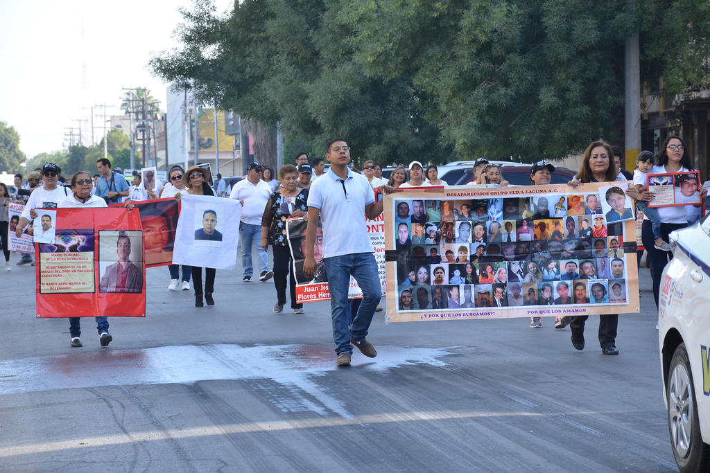 Marcharon en la zona Centro de Torreón. (FERNANDO COMPEÁN)