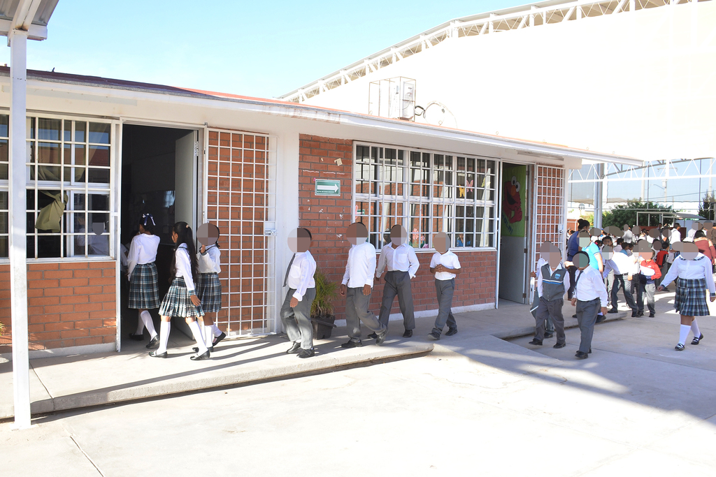 Secretario de Educación de Coahuila dice que directores de escuelas tendrán facultades excesivas gracias a la Reforma educativa. (EL SIGLO DE TORREÓN)