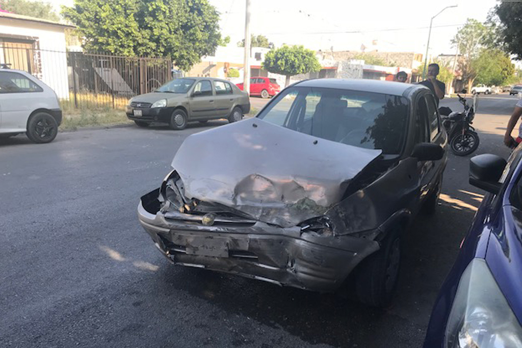 Registran aparatoso accidente en Gómez Palacio