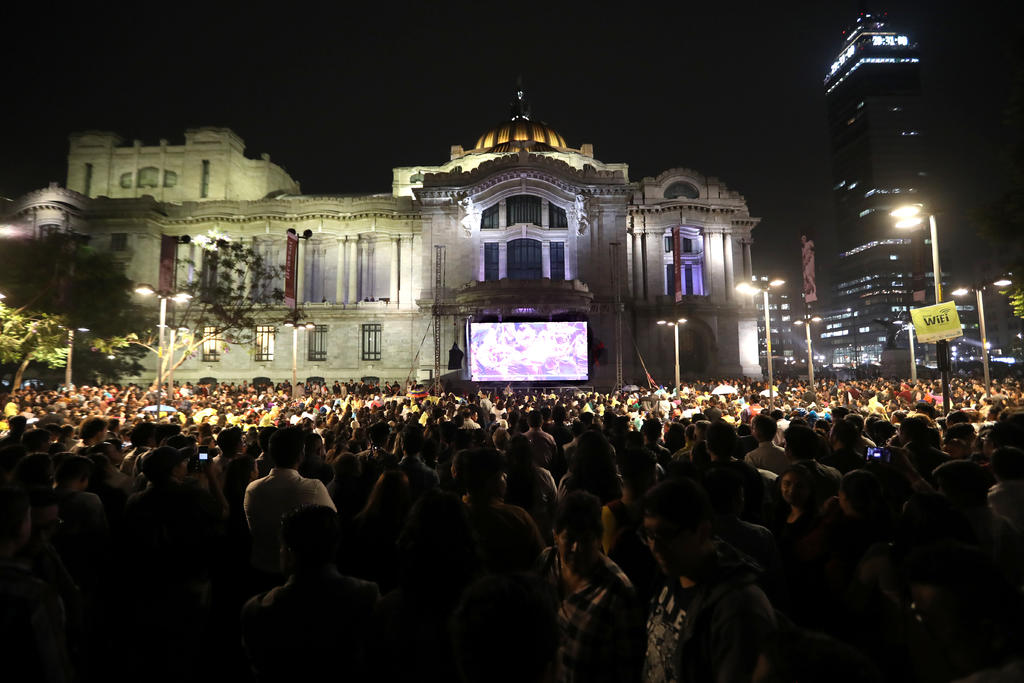 El diario El Universal publicó un video de la celebración de un evento religioso realizado en el Palacio de Bellas Artes, del cual el Instituto Nacional de Bellas Artes (INBAL) asegura que nunca se llevó a cabo. (EL UNIVERSAL)