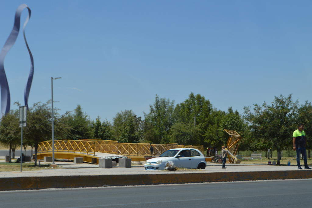 Ciudadanos habían solicitado un puente peatonal debido a que por la vía circulan varios vehículos a exceso de velocidad.