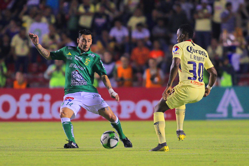 Vibrante duelo se vivió el pasado jueves en la ida de las semifinales del Clausura 2019 entre La Fiera y las Águilas, mismo que se disputó en la cancha del estadio de La Corregidora en Querétaro. (JAM MEDIA)