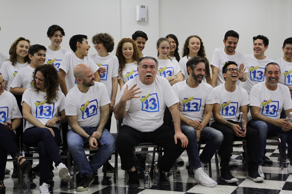 Teatro. Se llevó a cabo el ensayo general del musical juvenil A los 13, con la presencia del actor y productor Jesús Ochoa.