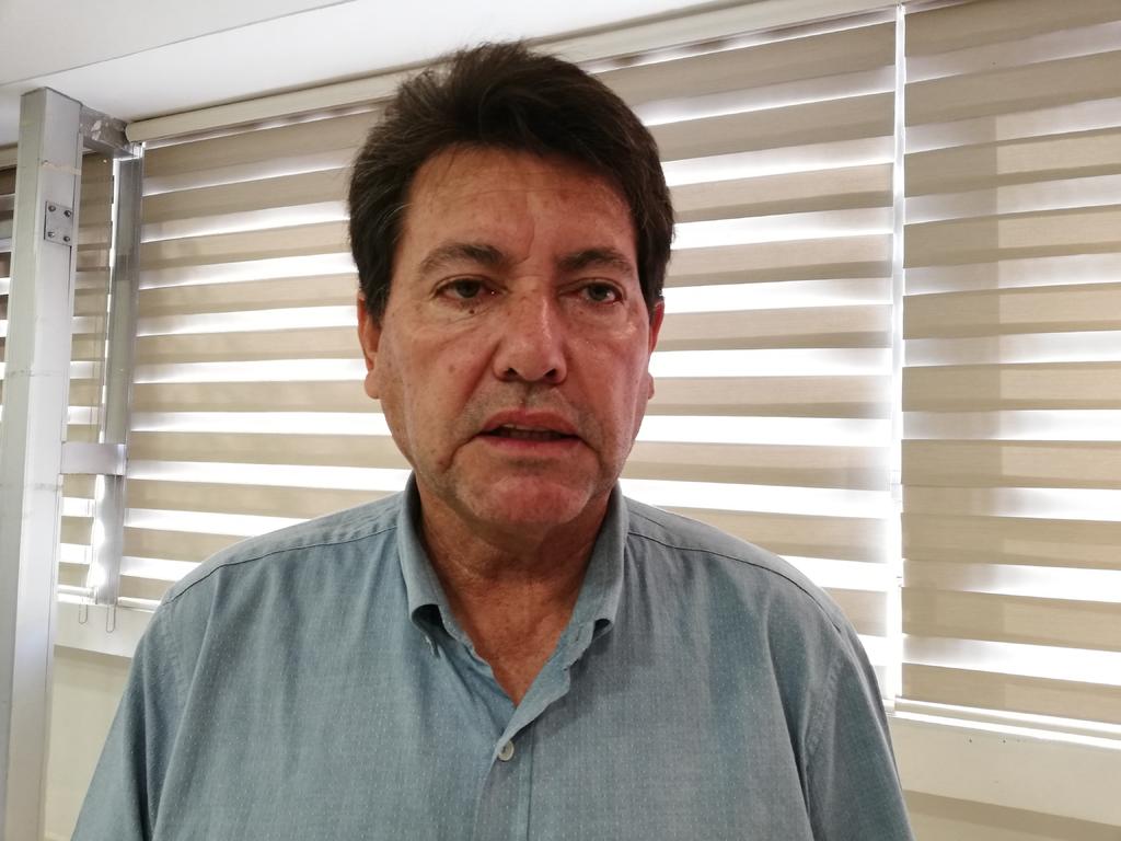 José Ramón Mata Bolívar, presidente de la Cámara Mexicana de la Industria de la Construcción, delegación Laguna, dijo que se ha apoyado al Municipio con maquinaria y personal. (EL SIGLO DE TORREÓN)
