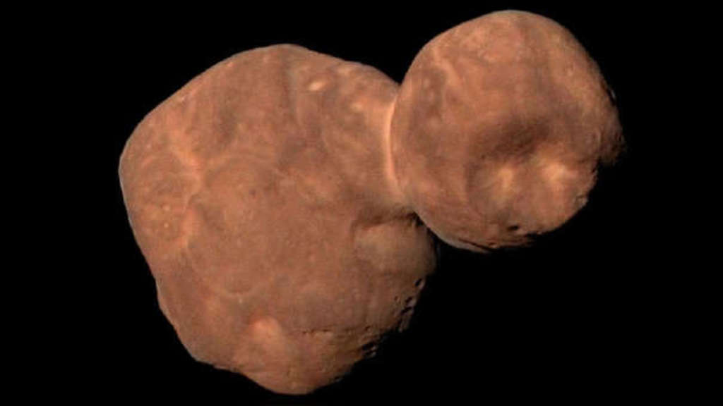 Los científicos han estado muy interesados en este asteroide desde que descubrieron que tiene la apariencia de un muñeco de nieve. (AGENCIAS)