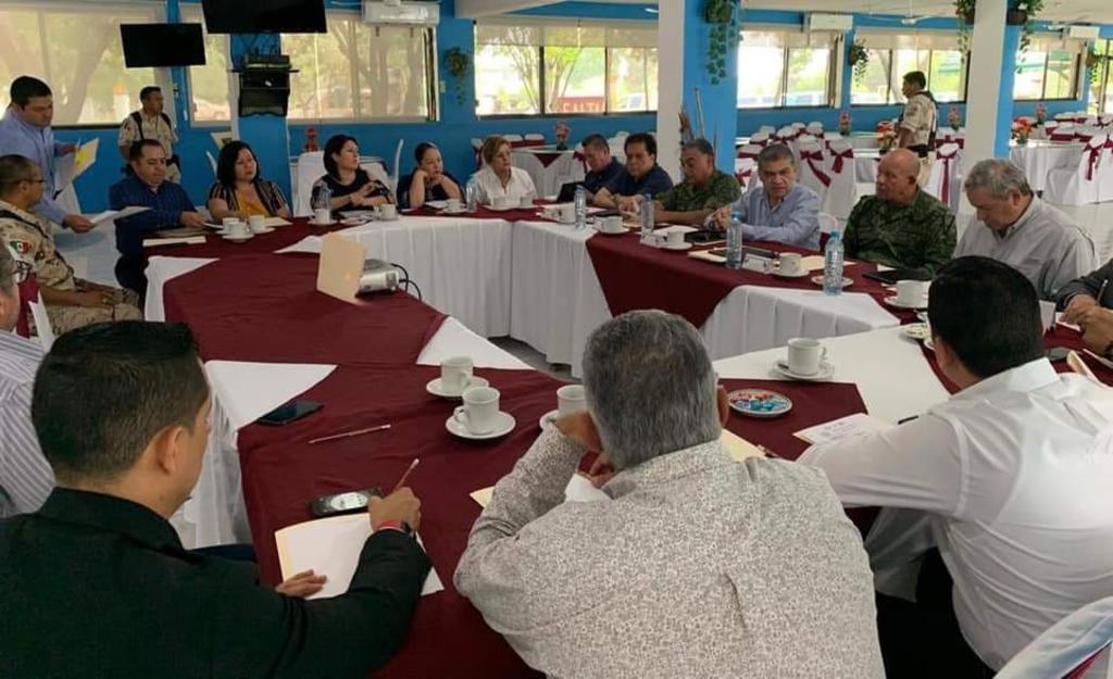 El jefe del Ejecutivo encabezó una reunión de trabajo con representantes de fuerzas de seguridad federales, estatales y municipales de la Región Carbonífera. 