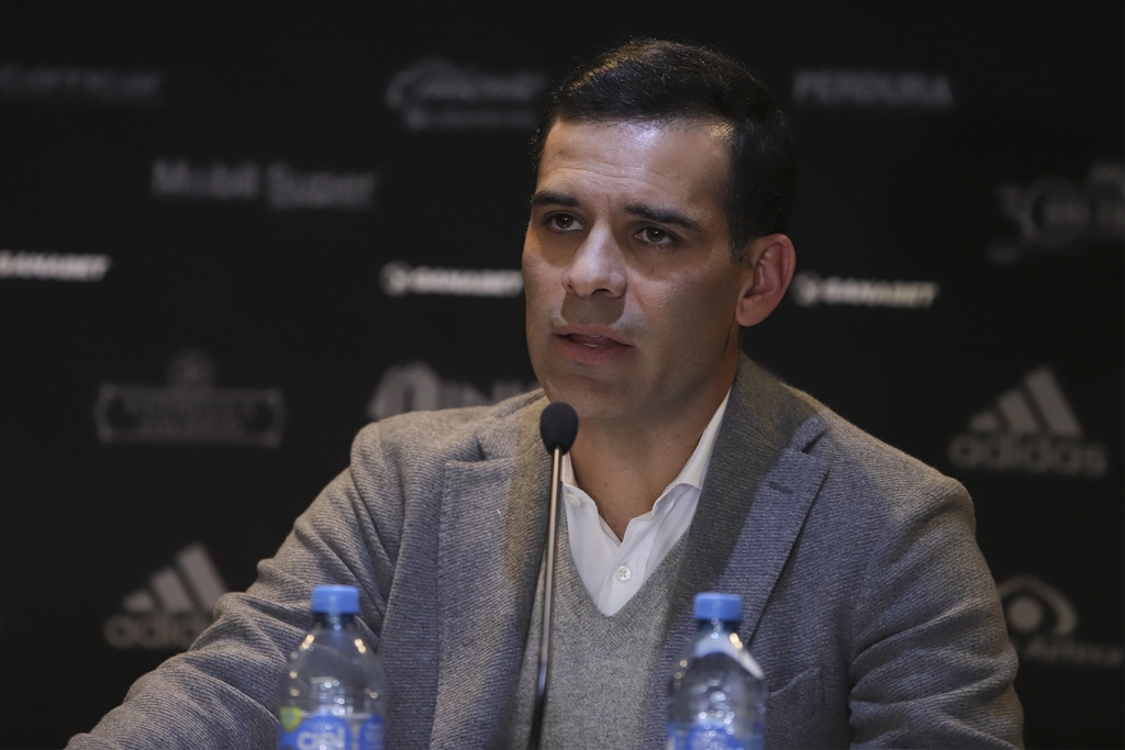 El exjugador Rafael Márquez anunció ayer que dejaba la presidencia deportiva de los Rojinegros del Atlas. (ARCHIVO)