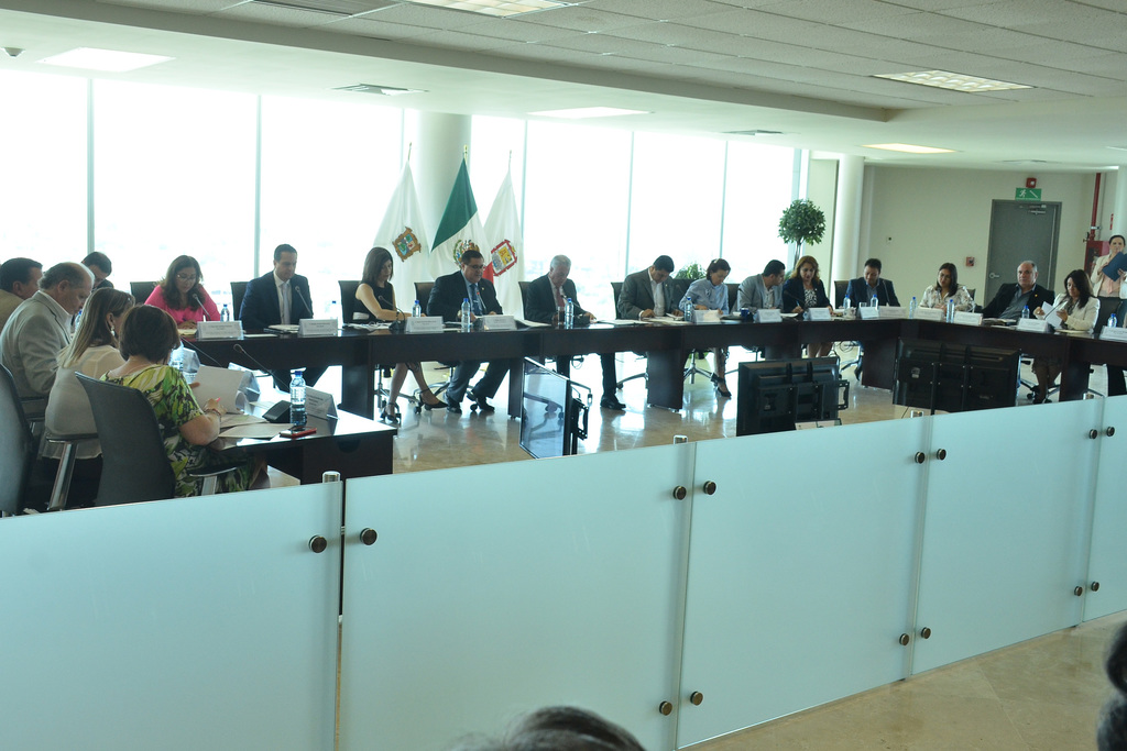El máximo órgano del Ayuntamiento de Torreón abordó ayer diversos temas de interés público. (FERNANDO COMPEÁN)