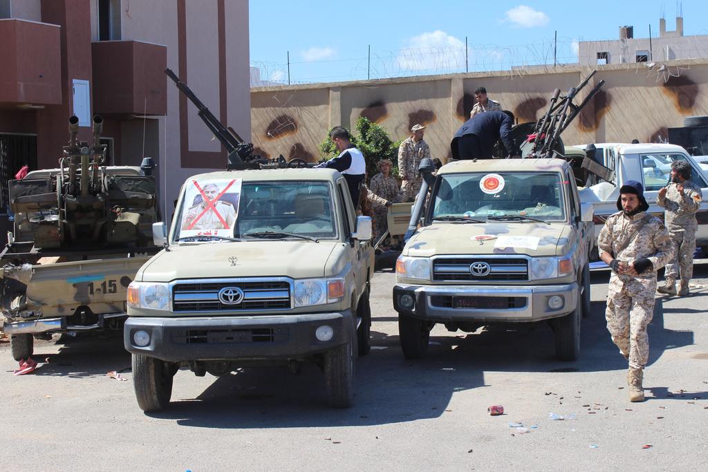 Un médico y un auxiliar médico murieron este jueves en bombardeos en Trípoli, elevando a seis el número de profesionales sanitarios fallecidos desde el inicio de la actual batalla por la capital de Libia, denunció este viernes la ONU. (ARCHIVO)