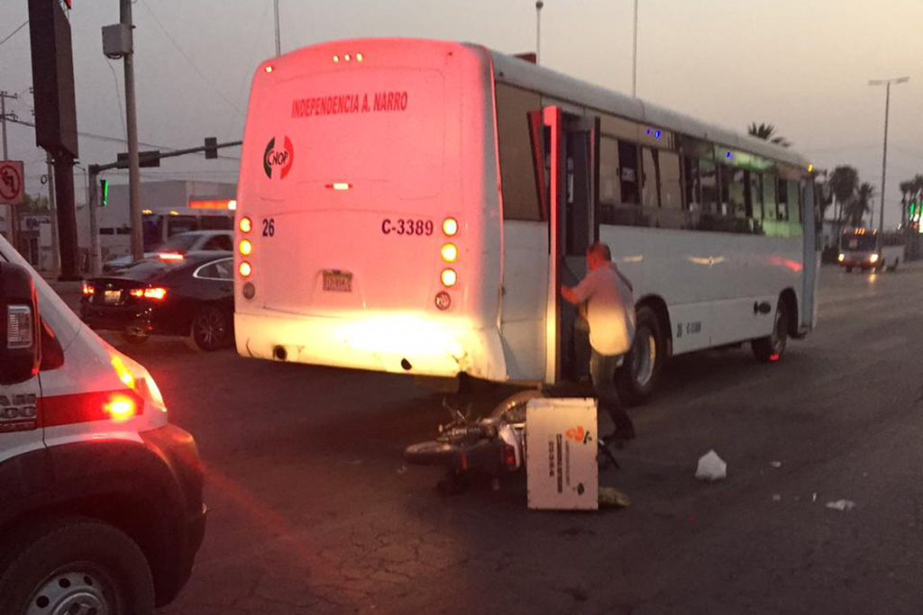 El accidente ocurrió la mañana de este viernes sobre el bulevar Independencia, a la altura de la calzada Ávila Camacho.