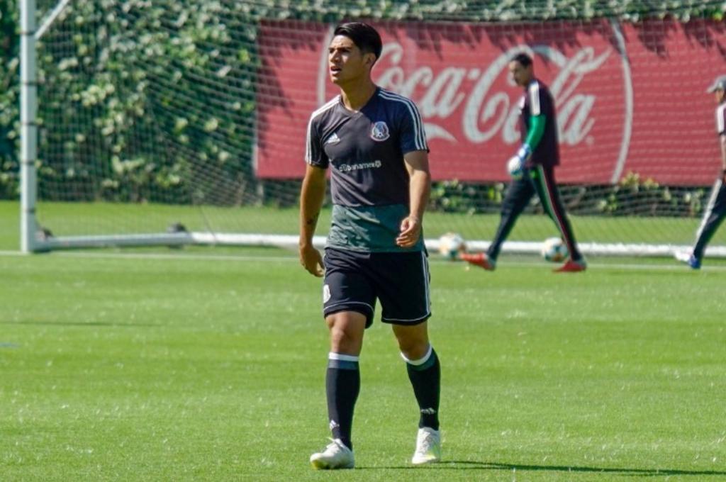 El mediocampista Roberto Meraz causó baja de la Selección Nacional de México de futbol Sub-20. (ESPECIAL)