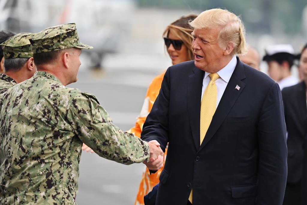 'Mi administración está comprometida en garantizar que la fortaleza militar de Estados Unidos permanezca para siempre en el primer lugar', afirmó Trump. (EFE)