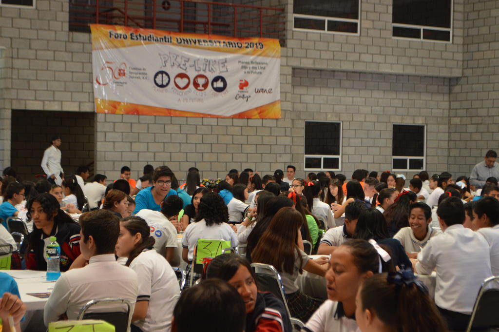 Centros de Integración Juvenil de Torreón (CIJ) llevó a cabo durante hoy jueves la edición 2019 del Foro Estudiantil Universitario, actividad en la que participan casi 40 escuelas de todo el municipio. (EL SIGLO DE TORREÓN)
