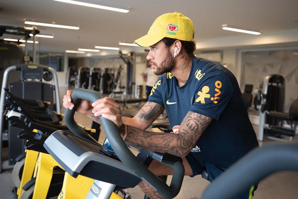  La CBF añadió que Neymar sigue sometiéndose a tratamiento. (ESPECIAL)