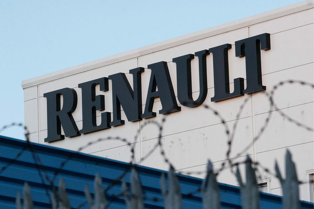 Renault aplaza decisión sobre la propuesta de fusión con Fiat Chrysler; lo evaluará el miércoles. (ARCHIVO)