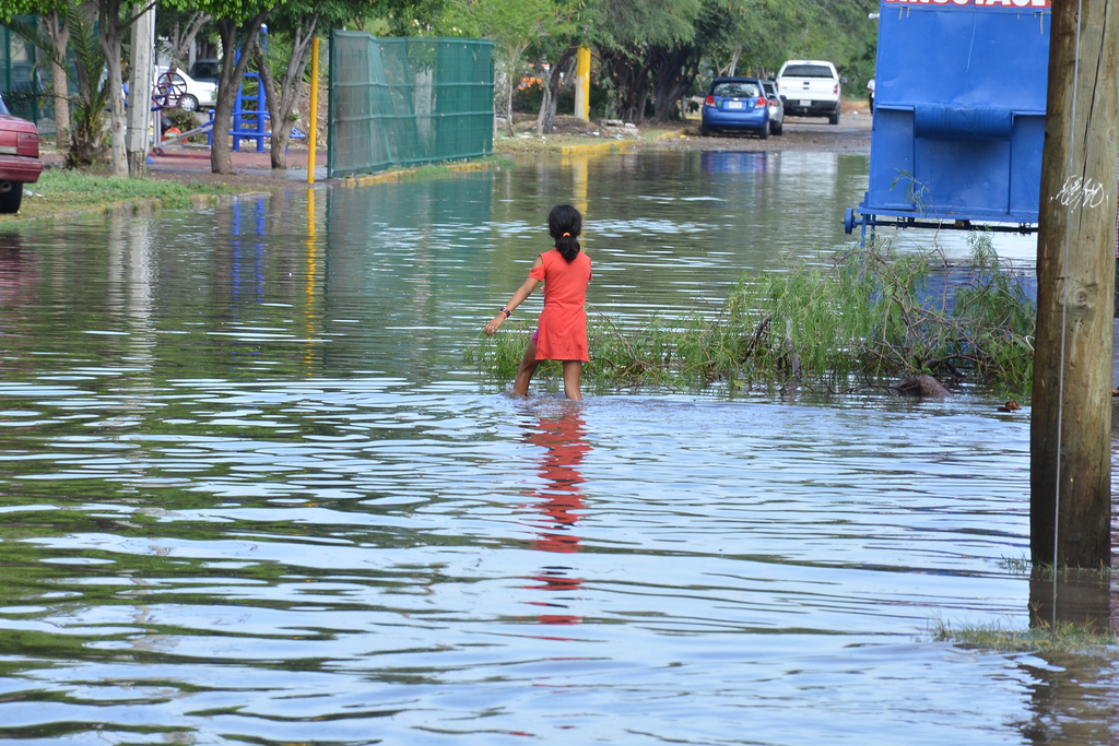 Coparmex Laguna indicó que los proyectos de drenaje pluvial y sanitario deben ser independientes para evitar colapsos en la red. (EL SIGLO DE TORREÓN)